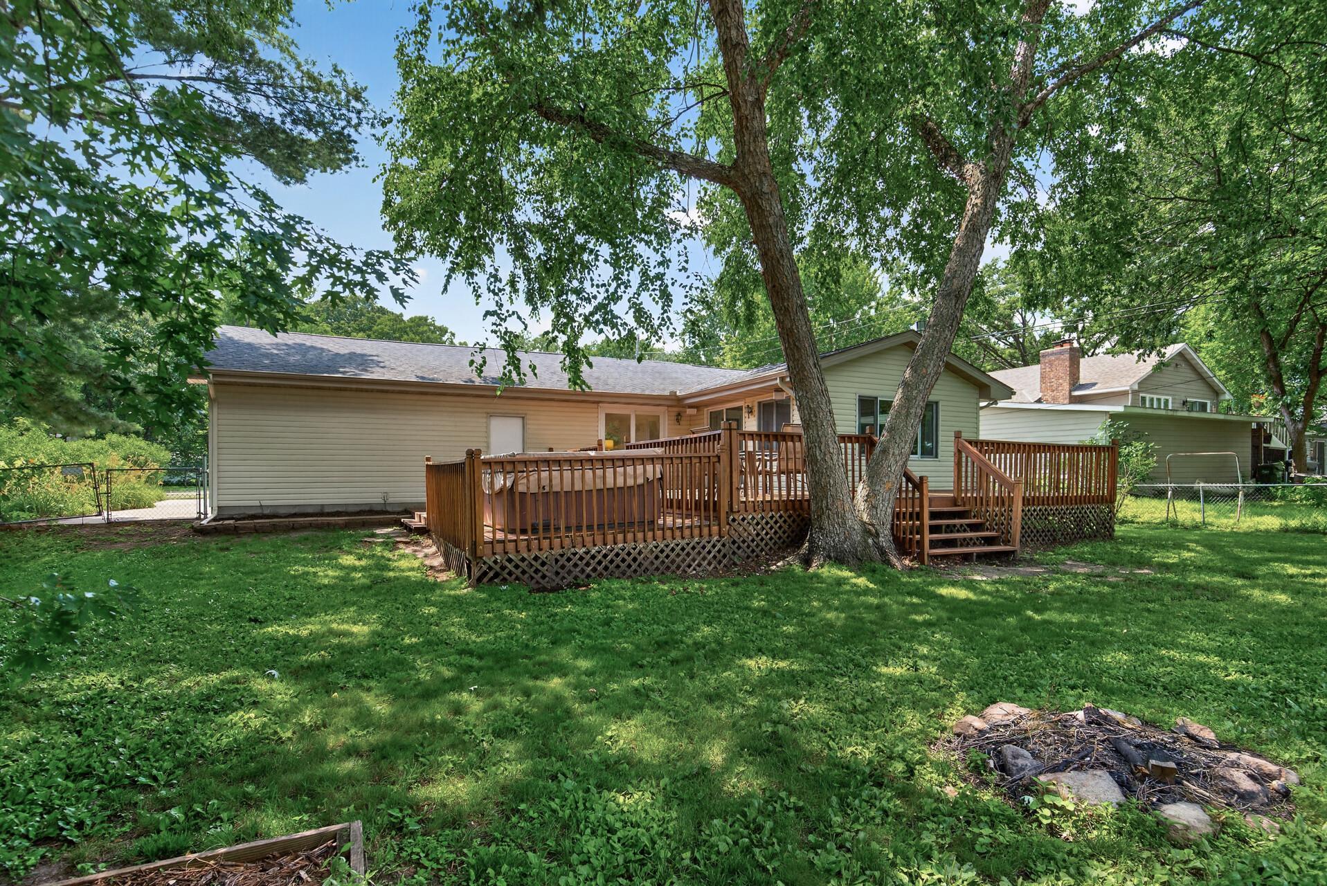 2649 Hillview Road Mounds View, MN 55112 - Photo 38 of 46