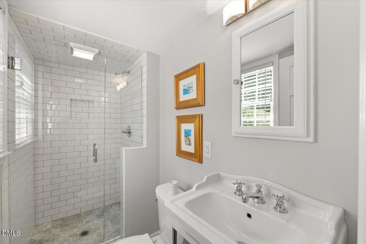 4711 Pamlico Drive Raleigh, NC 27609 - Photo 31 of 47
