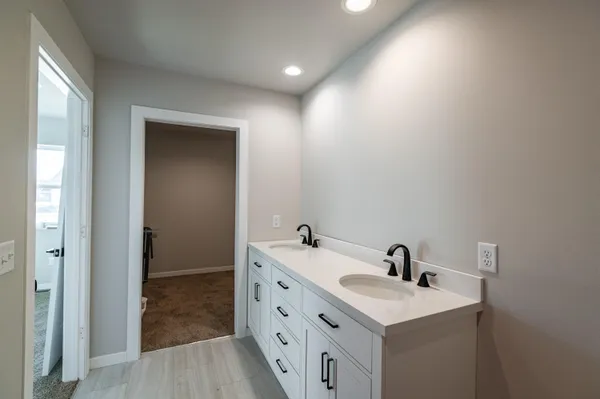 $469,900 | 1828 Arches Drive, Holmen, WI 54636