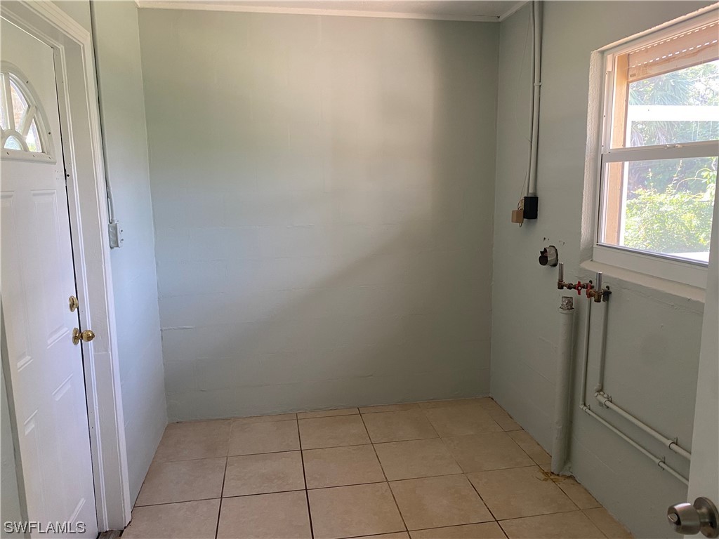 1443 Mandel Road Fort Myers, FL 33919 - Photo 8 of 13 Gallery Image 8