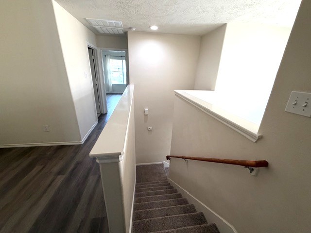 71 East Stedhill Loop Conroe, TX 77384 - Photo 6 of 10 a view of entryway