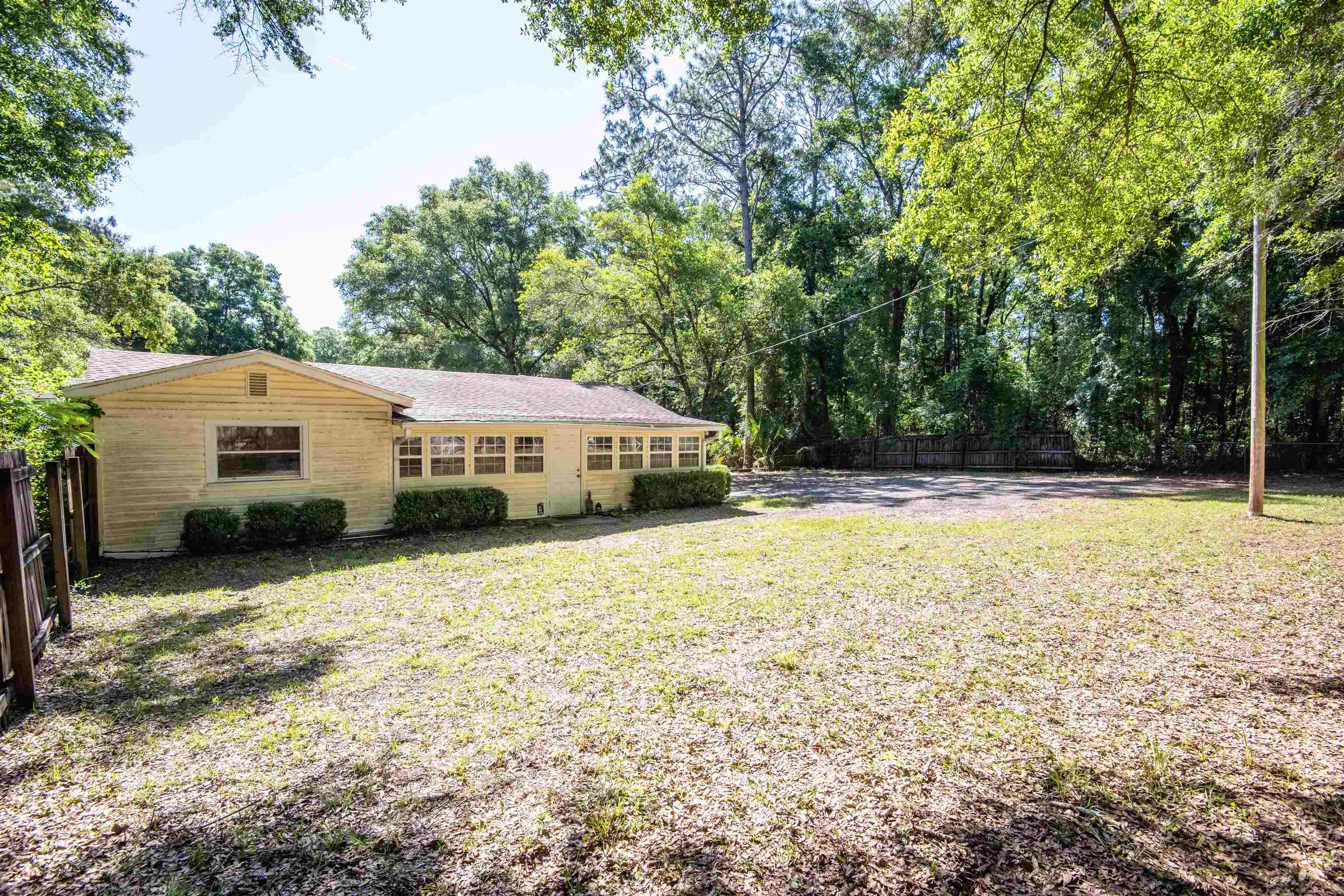 4135 Hjk Howard Road Tallahassee, FL 32305 - Photo 3 of 42