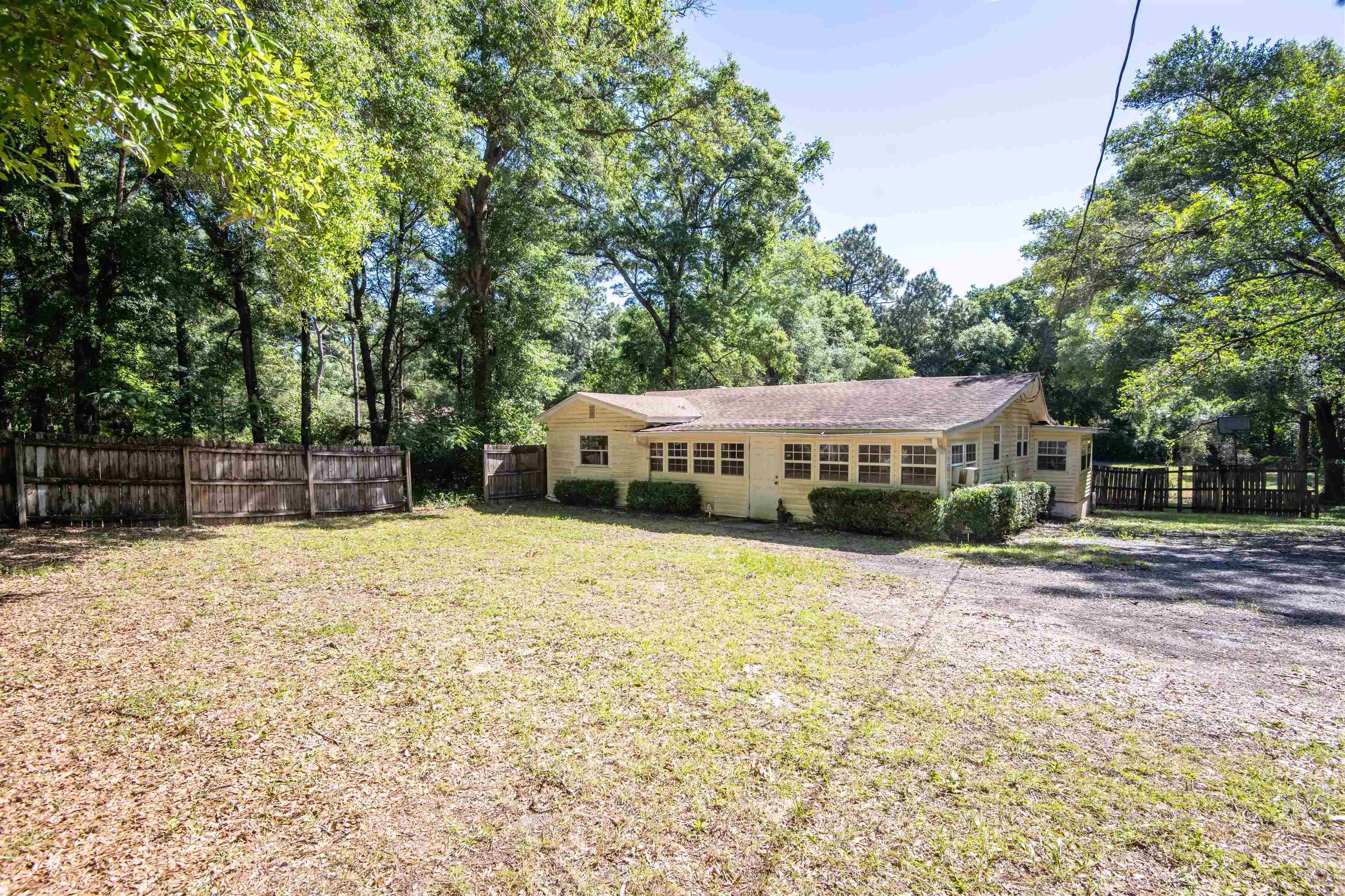 4135 Hjk Howard Road Tallahassee, FL 32305 - Photo 4 of 42