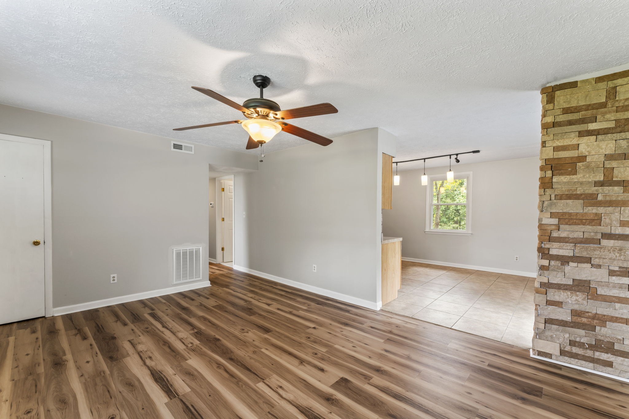 105 Pheasant Hollow Road Dickson, TN 37055 - Photo 2 of 22