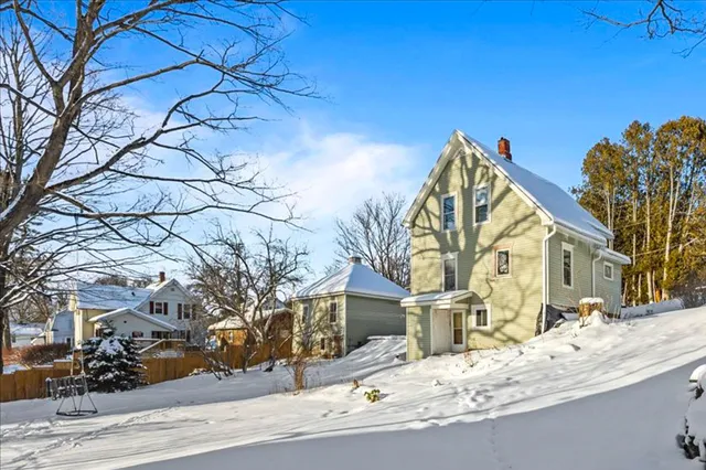 $275,000 | 7 Upland Avenue, Barre, VT 05641