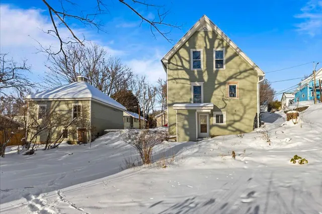 $275,000 | 7 Upland Avenue, Barre, VT 05641