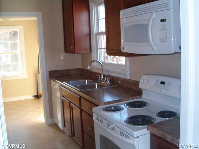 2905 Putney Road Henrico, VA 23228 - Photo 3 of 7 Kitchen - ALL NEW KITCHEN!