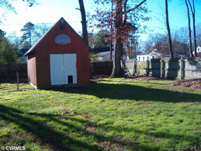2905 Putney Road Henrico, VA 23228 - Photo 7 of 7 Exterior Back - HUGE Back Yard with Detached Stora