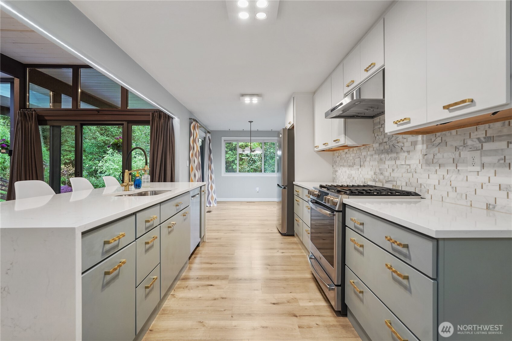 7015 Phillips Road Southwest Lakewood, WA 98498 - Photo 16 of 36 Gallery Image 16