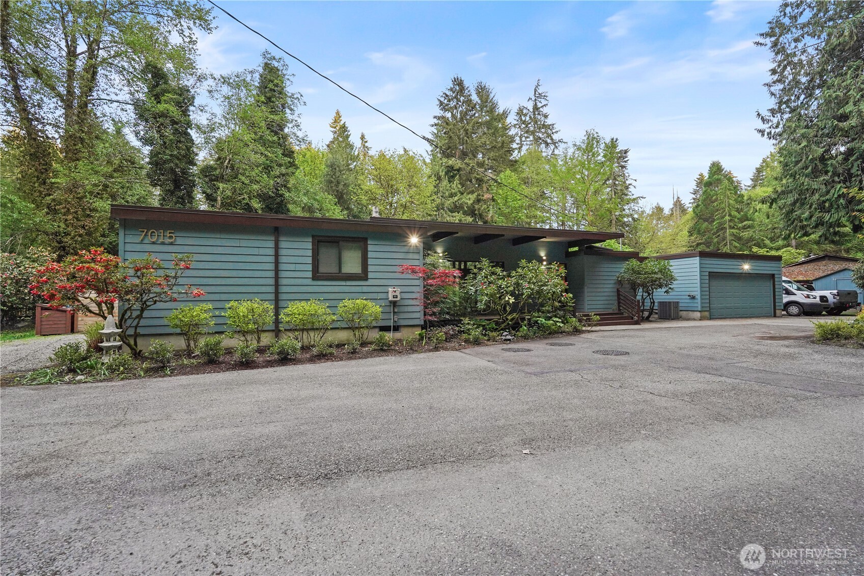 7015 Phillips Road Southwest Lakewood, WA 98498 - Photo 3 of 36 Gallery Image 3