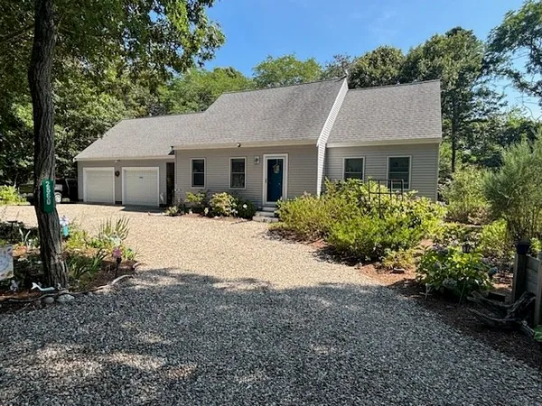 $840,000 | 2560 Nauset Road, Eastham, MA 02642