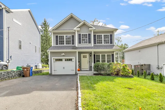 $589,900 | 15 Orowoc Trail, Shelton, CT 06484