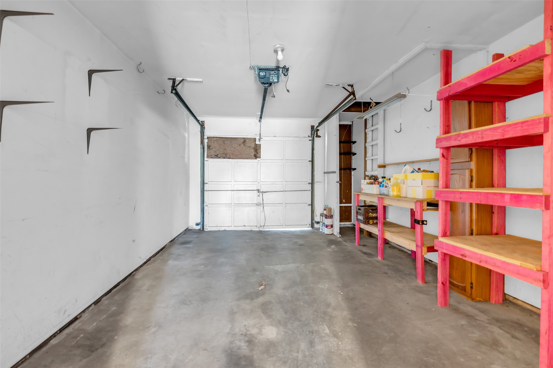 4825 Ella Boulevard Houston, TX 77018 - Photo 20 of 27 a view of a room with lots of stuff