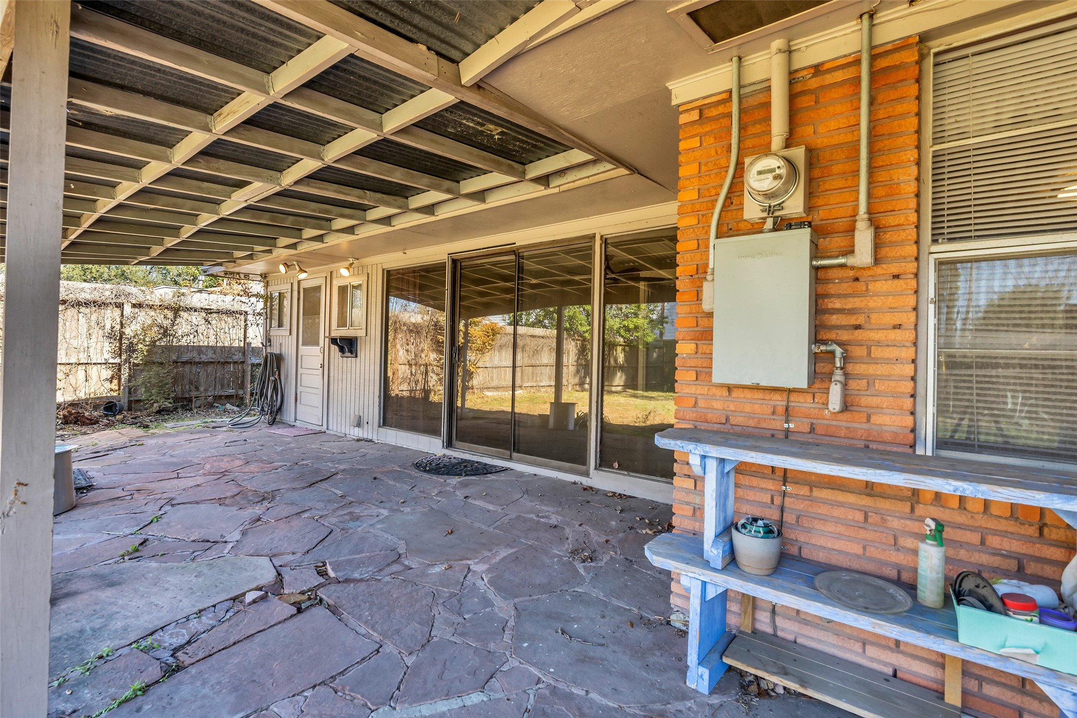 4825 Ella Boulevard Houston, TX 77018 - Photo 21 of 27 a outdoor space with balcony