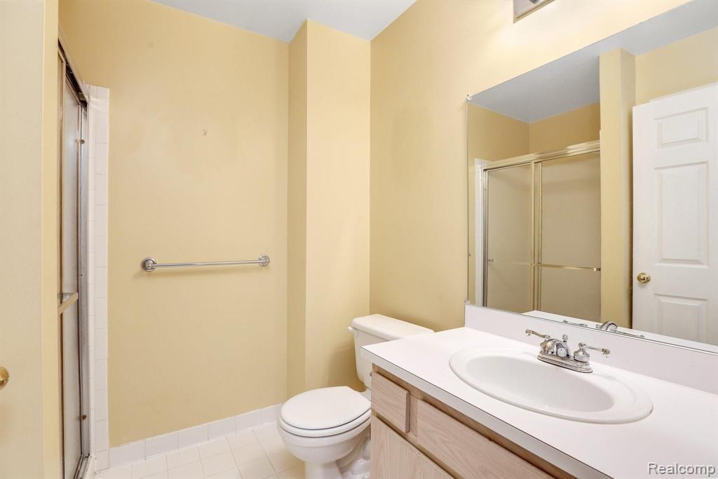22210 Cape Cod Way Farmington Hills, MI 48336 - Photo 20 of 26