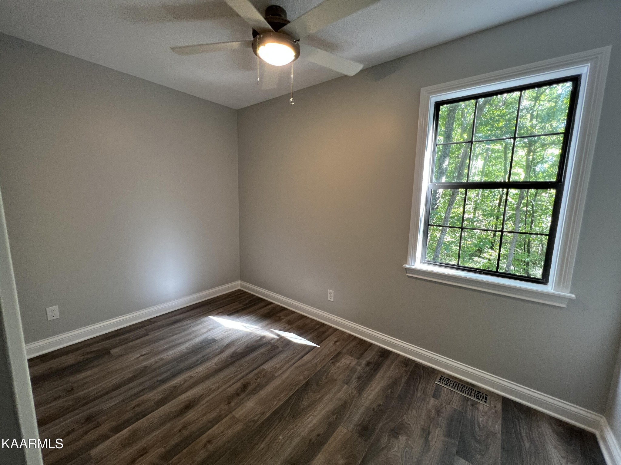 191 Farrs Road Kingston, TN 37763 - Photo 10 of 27 Gallery Image 10