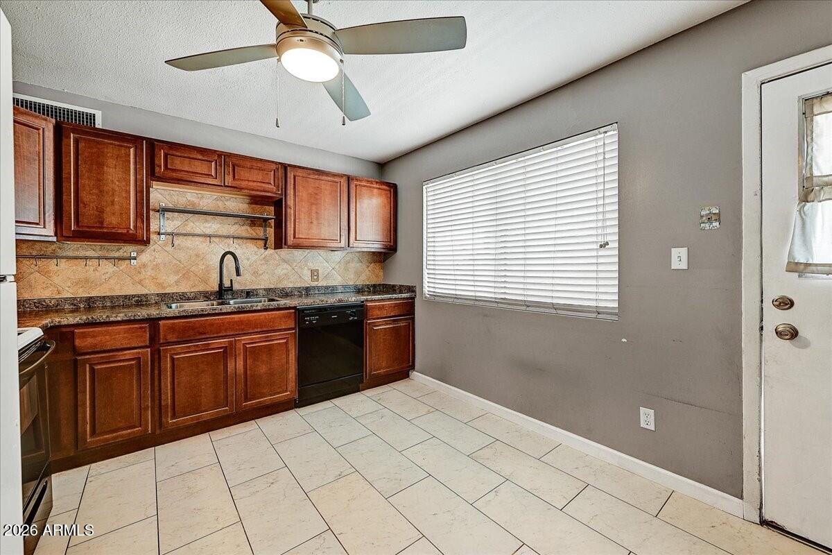 3808 West Bloomfield Road Phoenix, AZ 85029 - Photo 5 of 34 Eat in Kitchen Area