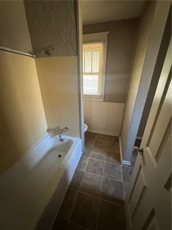 $99,900 | 324 West Southside Boulevard, Independence, MO 64055