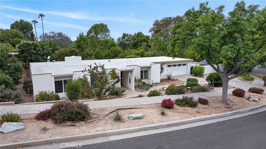 1184 Lyndhurst Drive Riverside, CA 92507 - Photo 44 of 54