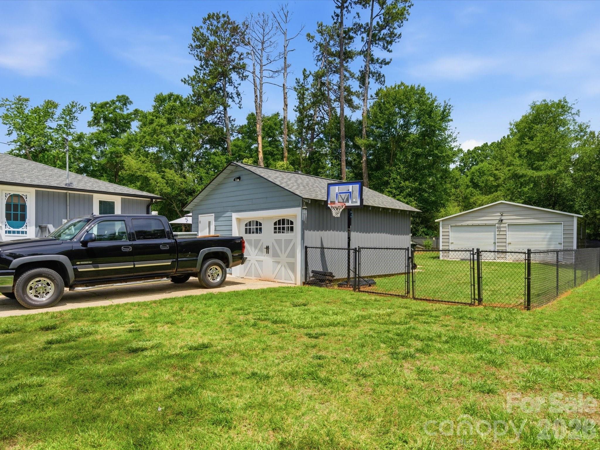 7 Wray Street York, SC 29745 - Photo 33 of 48