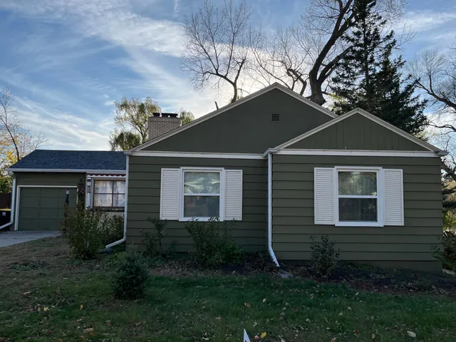 $179,000 | 651 River Road, Windom, MN 56101