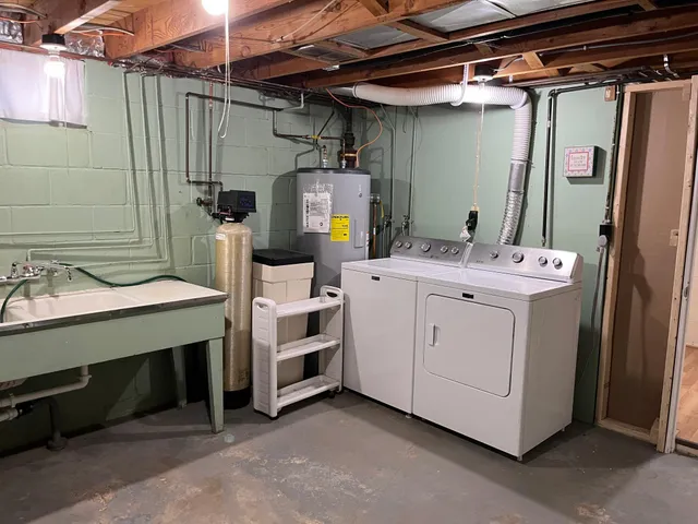 $179,000 | 651 River Road, Windom, MN 56101