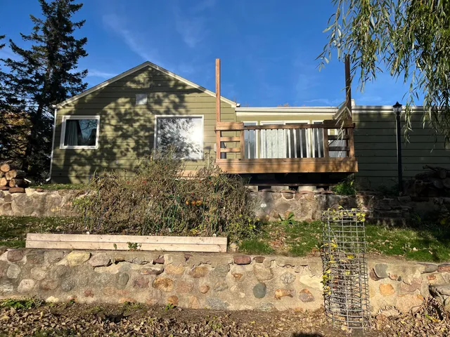 $179,000 | 651 River Road, Windom, MN 56101