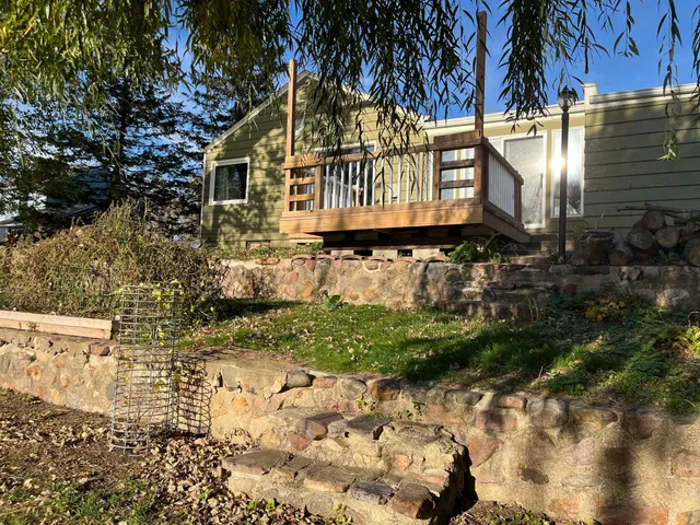 $179,000 | 651 River Road, Windom, MN 56101