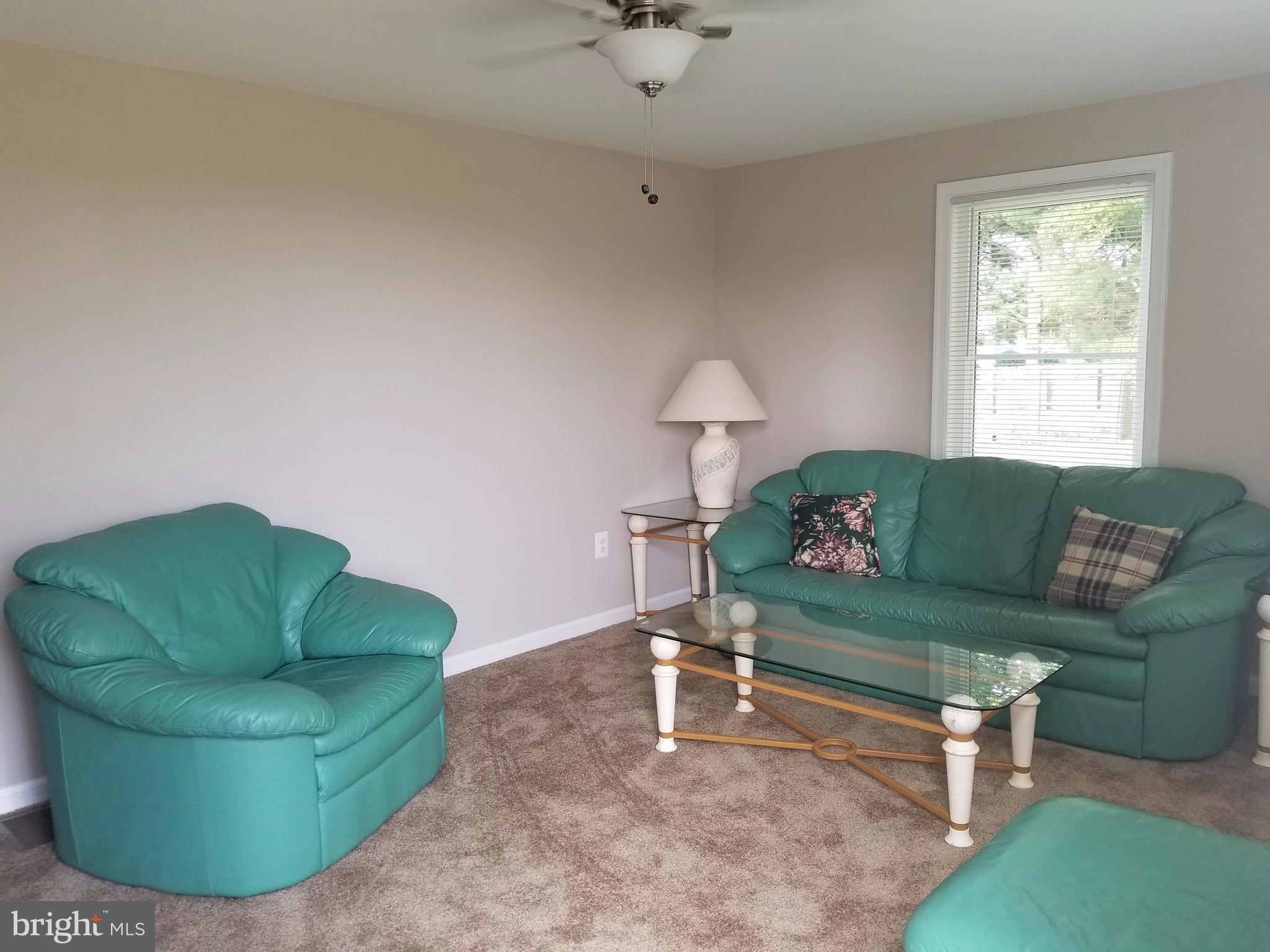 1902 Perryman Road Aberdeen, MD 21001 - Photo 5 of 28 Living Room