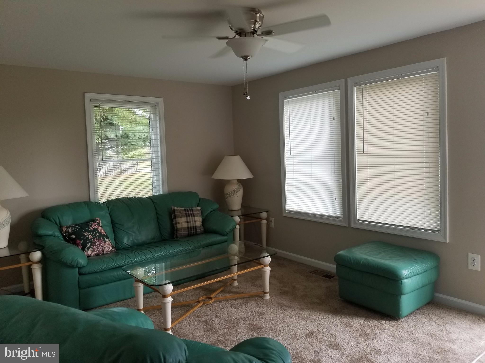 1902 Perryman Road Aberdeen, MD 21001 - Photo 6 of 28 Living Room