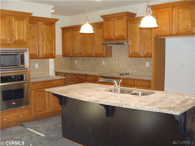 16600 Brattice Mill Road Chesterfield, VA 23838 - Photo 4 of 7 Kitchen