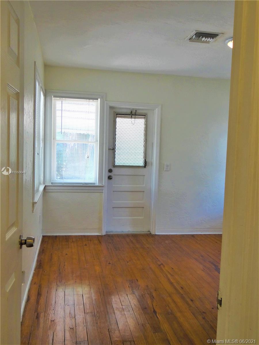 2422 Wilson Street Hollywood, FL 33020 - Photo 16 of 30