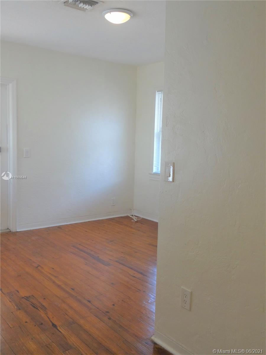 2422 Wilson Street Hollywood, FL 33020 - Photo 17 of 30