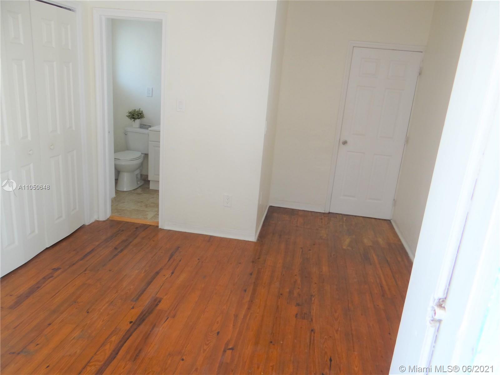 2422 Wilson Street Hollywood, FL 33020 - Photo 20 of 30