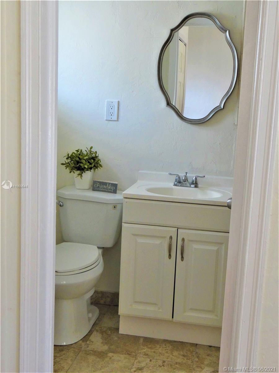 2422 Wilson Street Hollywood, FL 33020 - Photo 21 of 30