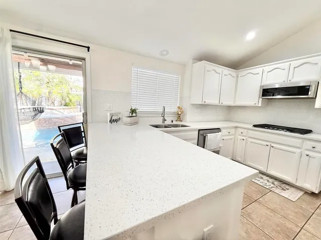 $569,000 | 3601-3601 Balfour Lane, Modesto, CA 95357