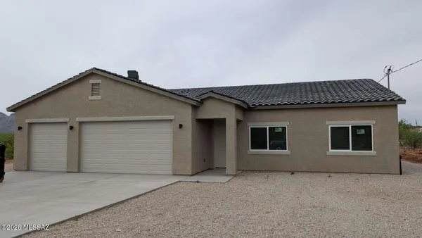 $285,000 | 70 Galia Corte, Rio Rico, AZ 85648