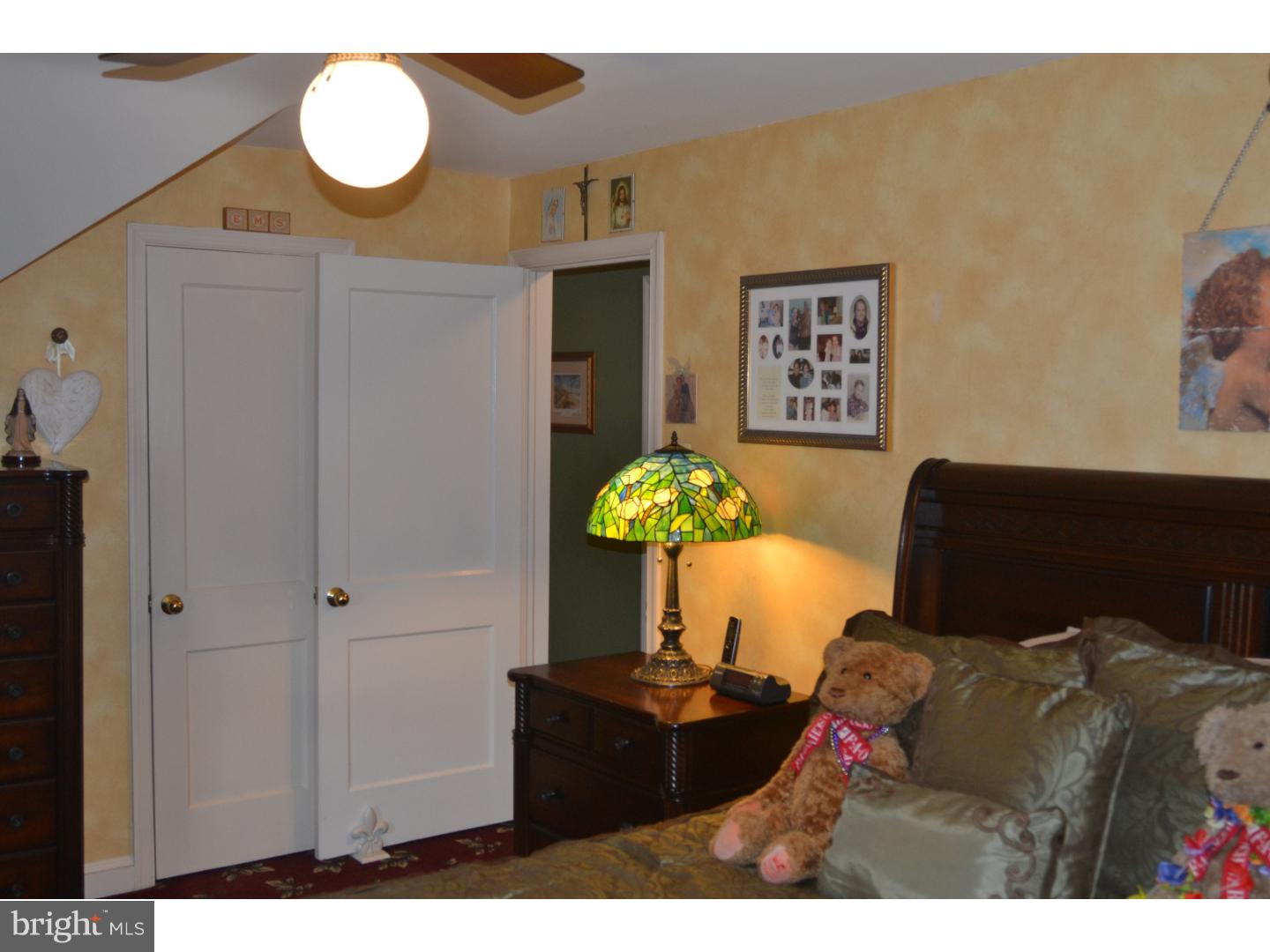 309 Edgemore Road Secane, PA 19018 - Photo 14 of 18 Bedroom