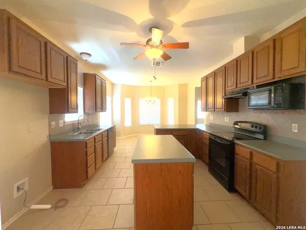 $2,500 | 2135 Timber Hill, Pleasanton, TX 78064