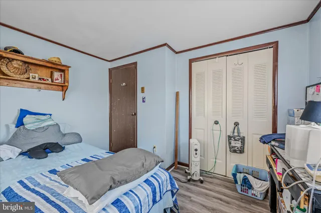 a view of a house with outdoor space and porch