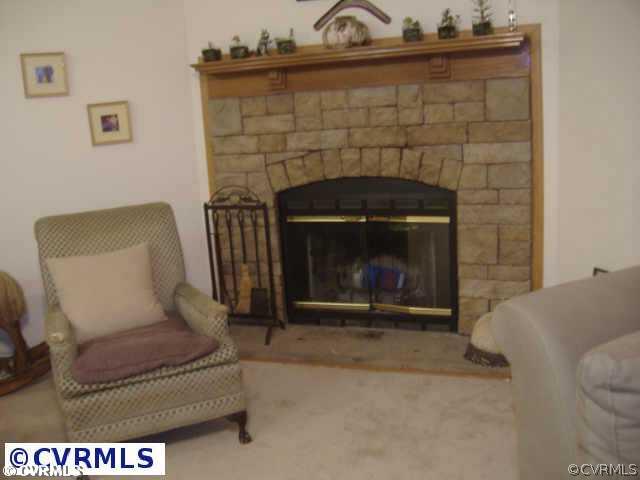 70 Mt Elba Road Columbia, VA 23038 - Photo 4 of 11 Den/Family/Great Room - Family room features this
