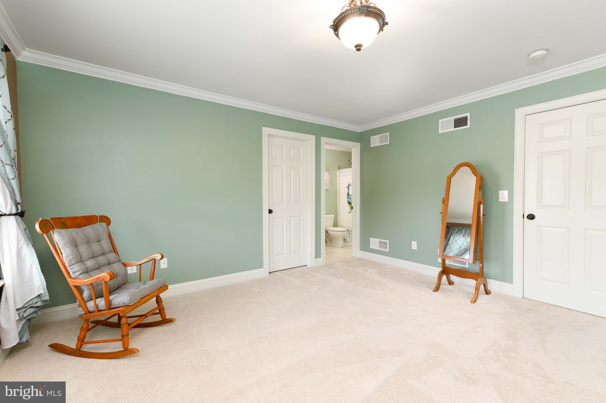 128 Harrogate Drive Landenberg, PA 19350 - Photo 33 of 52 a view of a room with a workspace