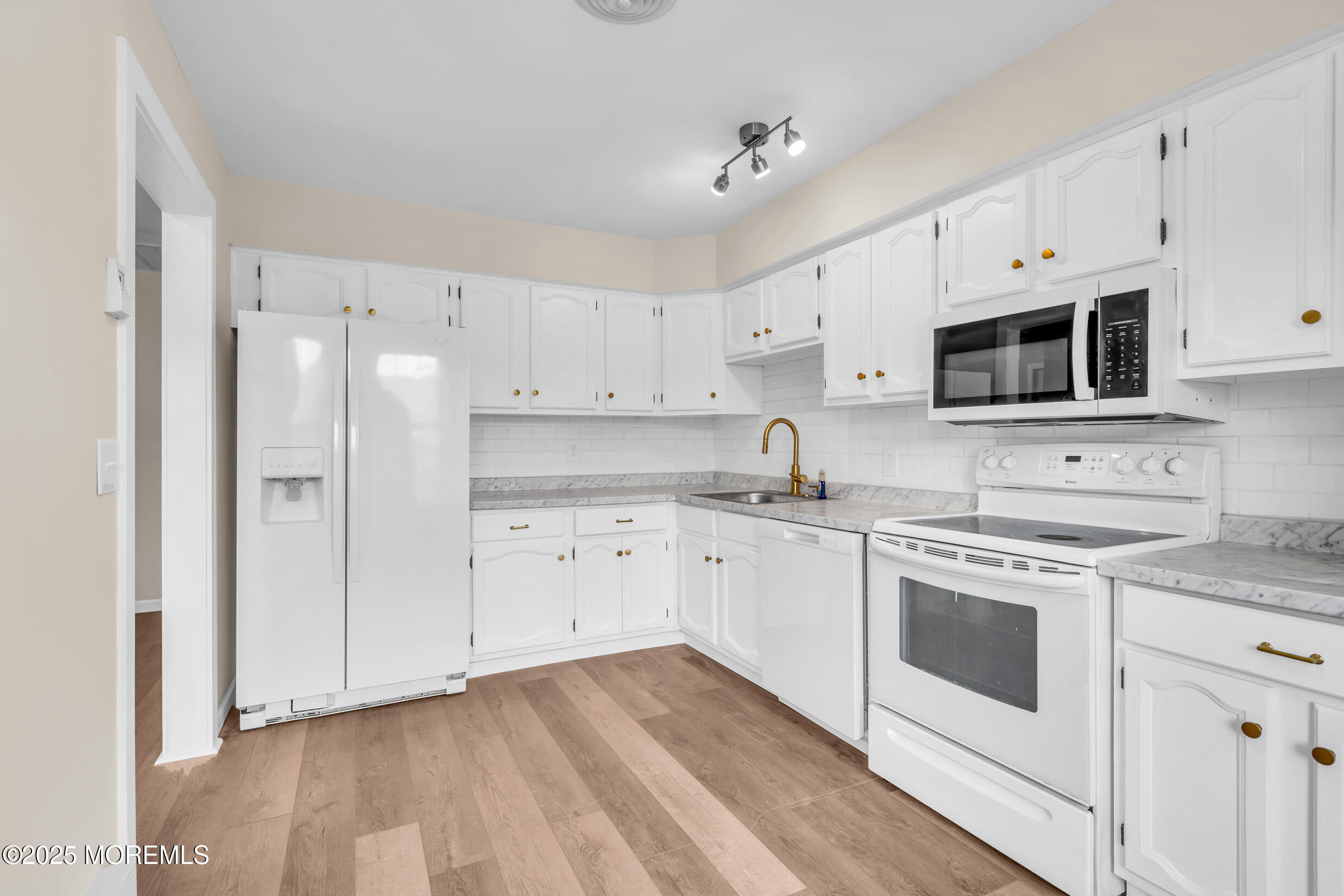 28A Mill Road, Unit B Whiting, NJ 08759 - Photo 12 of 28 5 (6)