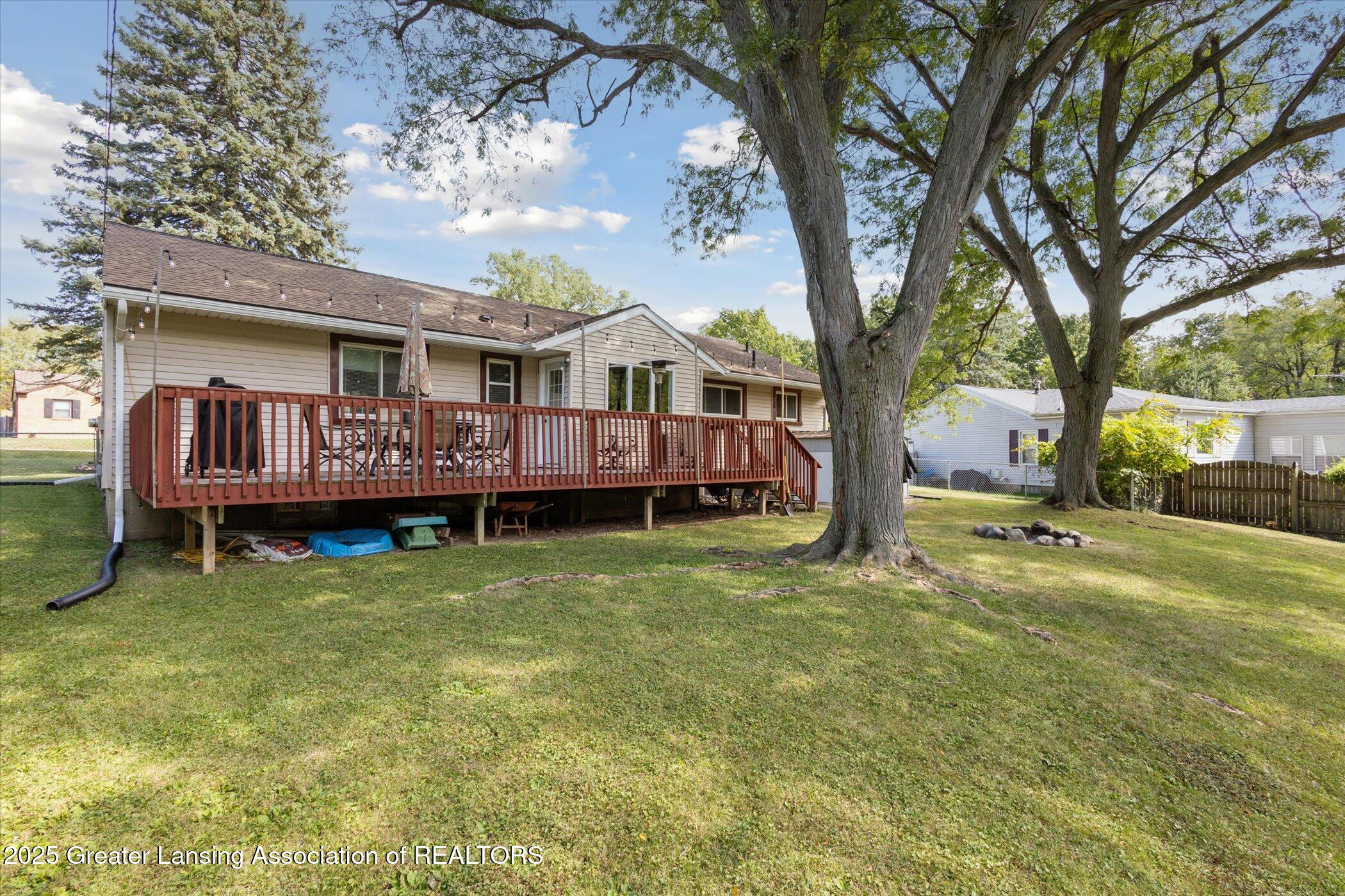 927 Dryer Farm Road Lansing, MI 48917 - Photo 33 of 37 37-927-Dryer-Farm-Rd-Lansing-MI-48917-Wi