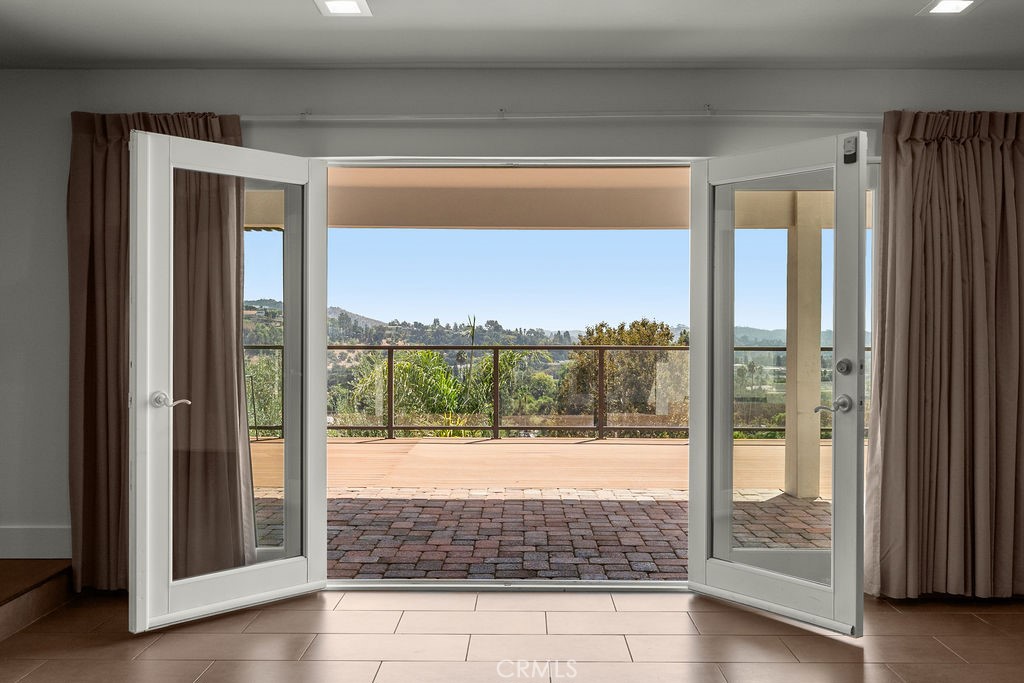 900 Cavanagh Road Glendale, CA 91207 - Photo 43 of 75 Gallery Image 43