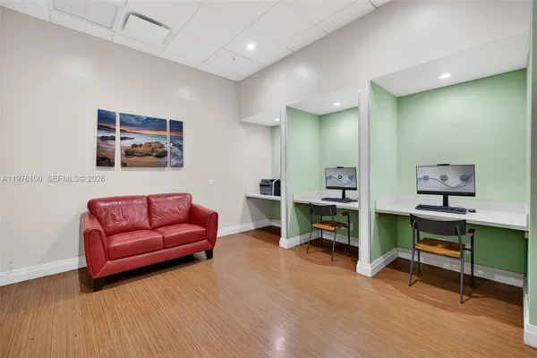 $2,700 | 3801 South Ocean Drive, Unit 4R, Hollywood, FL 33019