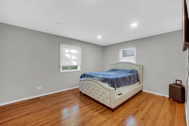 $360,000 | 589 Arthur Drive, Cary, IL 60013