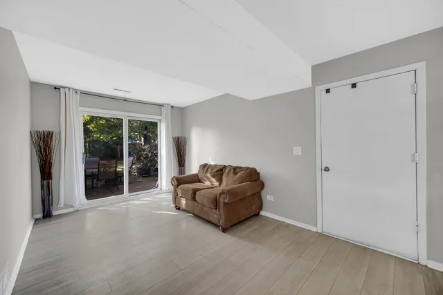 $360,000 | 589 Arthur Drive, Cary, IL 60013