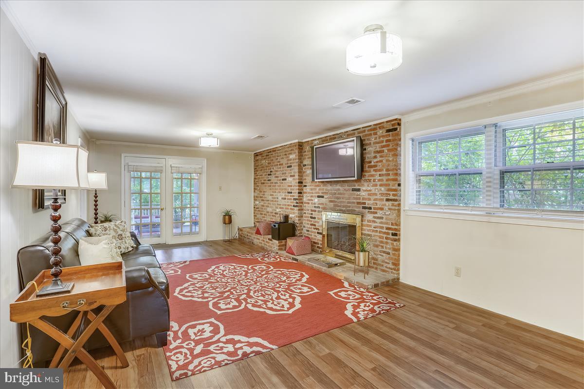 11405 Duryea Drive Potomac, MD 20854 - Photo 45 of 72 Family room