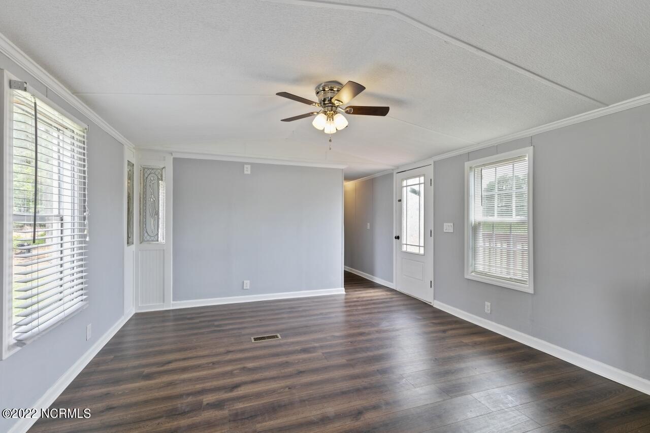 4912 G Webb Lake Road Wilson, NC 27893 - Photo 7 of 34 Great Room 4